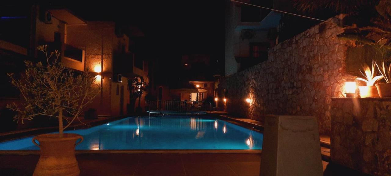 Lola'S Hotel Platanés Exteriér fotografie