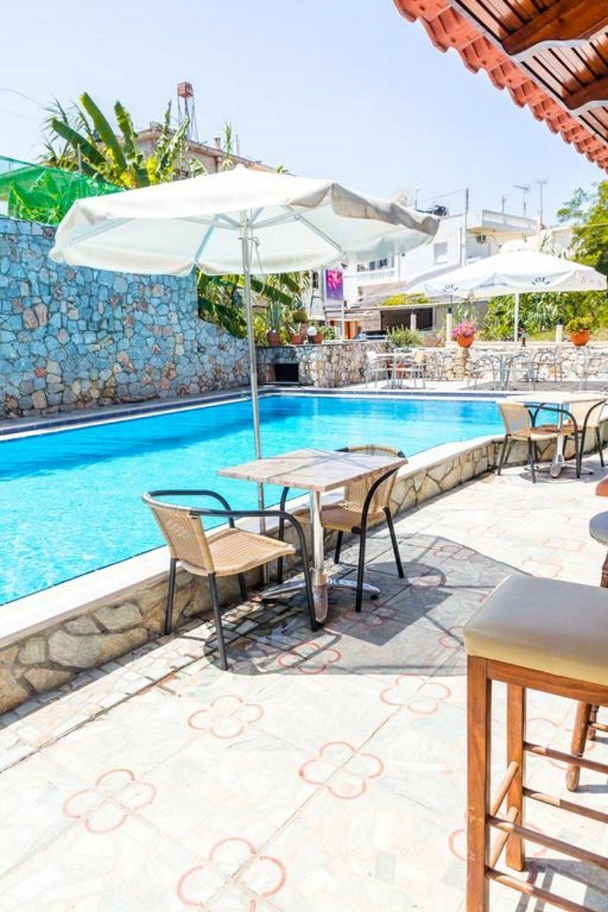 Lola'S Hotel Platanés Exteriér fotografie